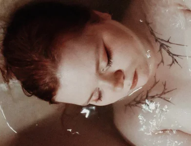 Romy_Addams In water Pic