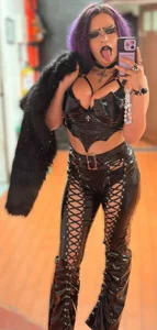 Belladonna_trix "Tonight, I'll take charge..." 🖤😈 Foto 5