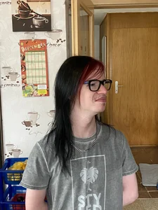 Public de YoungSebi  4 Imagens