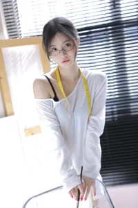 yuyu2004live 上课中的鱼鱼老师 Pic