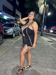 nathalia_correa sexy in the nigth Foto