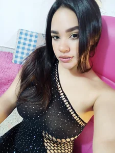 CAMILA--REY me encanta el negro  4. fénykép