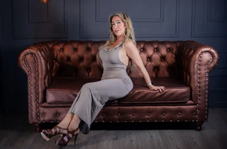 EvelinaGrey Perfect elegance Pic 6