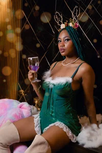 AgataRinaldi May this Christmas be full of magic💚 Immagine  6