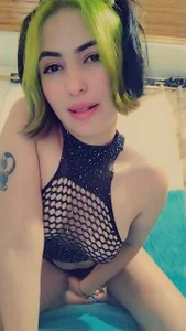 Kate_lorens9 Public Pic 5