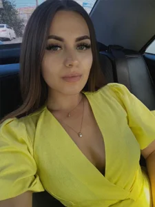 LuciaShadwell Public Pic 5