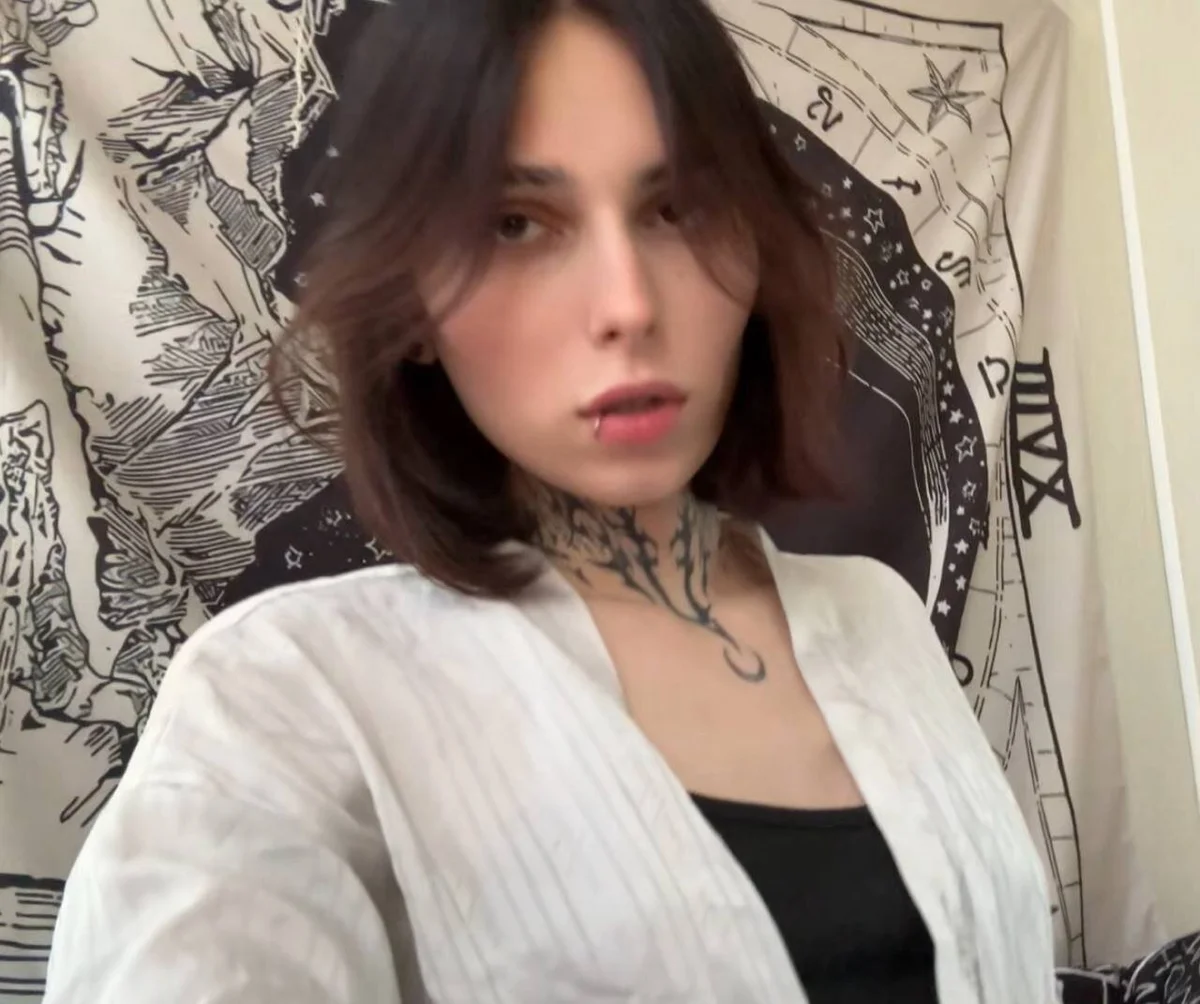 Трендове зображення  1662 SweetFemBoyy