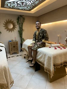 dvg2402 Public Poză 9