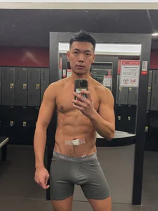 AdamHarper112 Public 사진 3