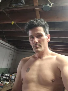 jayjy0303 Hey there টি ছবি