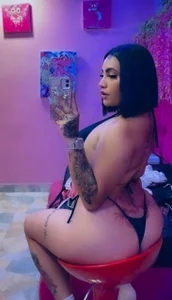 nikky_latin I love when they get crazy with my body Hình 5