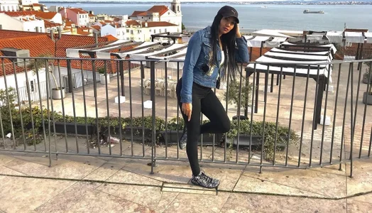 GoldenIsabella Viaje Europa зображення 2