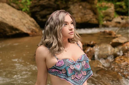 MarianL0ve Nymph of the River🧚‍♀️🪷🌊 Pic