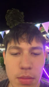 JamesCr_の😊😊の 3枚の写真