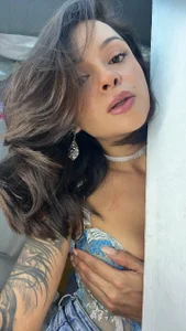 Selena_G69 February / 5 Selfie´s Hình 2