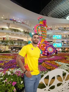 Yafir-Jafet Public Foto 6