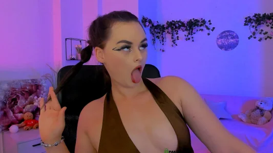 miss_courtney_ Meoww Pic 2