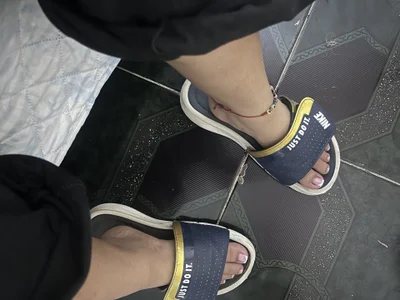 NairaBlackmont_ Sexy Feet 👣🫠🤤 รูป  7