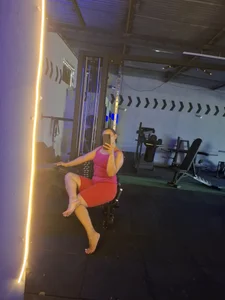 Yuli6x9 Public Pic 4