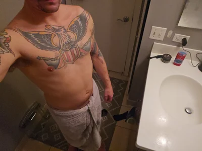 Midwest-exhibistionistの🫣の枚の写真