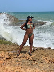 MY VACATION AT THE SEA 🌊 de rebeca_cortez_  4 photos