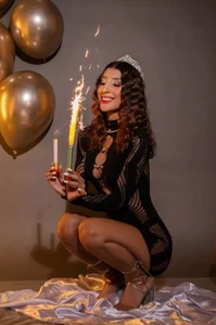 AilishBenson My Last Birthday!🎂🎉 Kuva 3