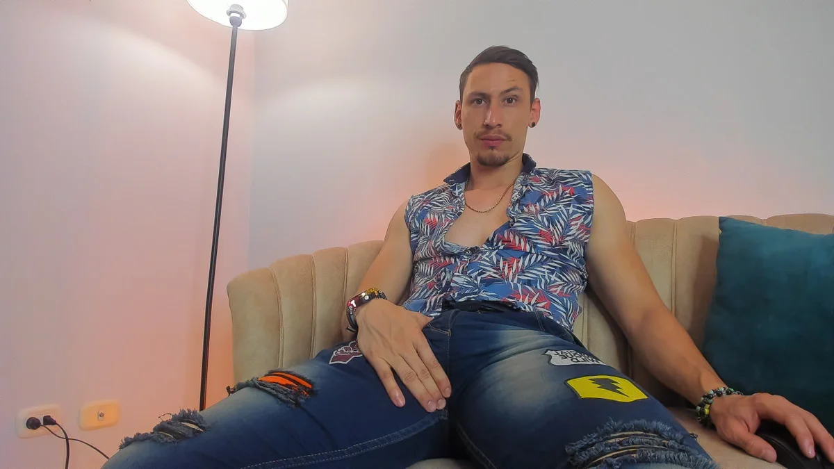 Valentino_Boss_ adlı kullanıcının viral fotoğrafları:  8622