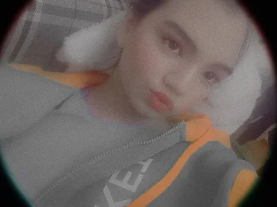 CoreenLuebbers more me for you^^ Pic 4