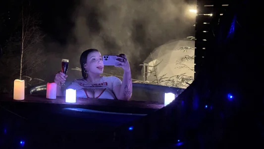 Margott_Joy Jacuzzi...you&me? Bilde