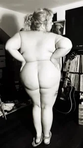 SleazeLouize Public Pic 3