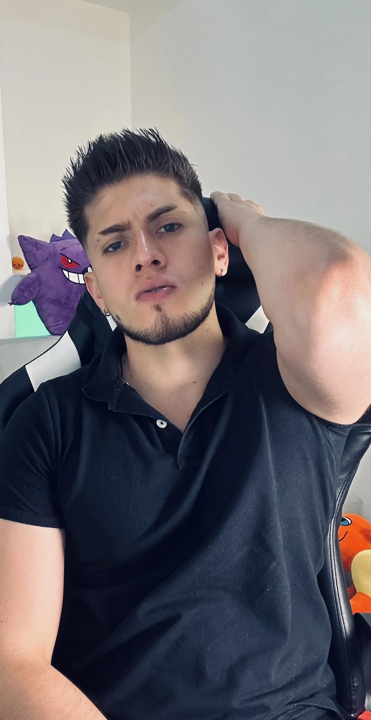 صور SebastianMaximoff_ الرائجة  1773