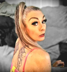 TheOGMiaMystique Public Poză 3