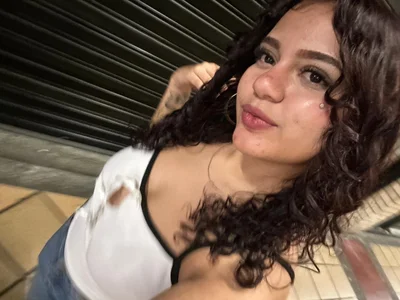 AlannaHarper Public Gambar 5