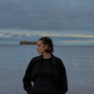 JenniferAngeronの4の枚の写真