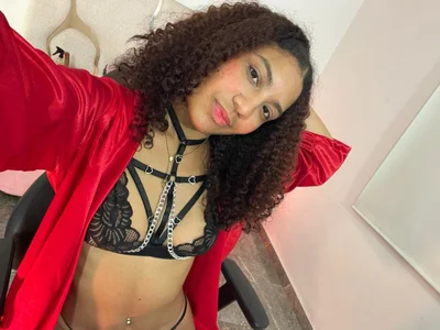 Daphnne_tay 🖤 Pic 2