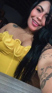 kiana_cream Today is yellow 💛💛 Pic 4