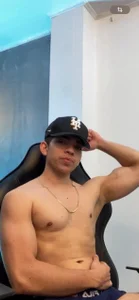 Julian_Mercier mor of me Pic 3