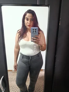 alma_alvares tell me what you like and I'm BBW slika 7