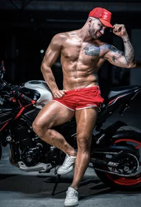 Ready to Ride ? 🏍️🔥 de delessandro_world  4 photos