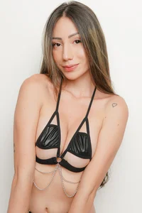 juliasprouse_ 🖤 Pic 3