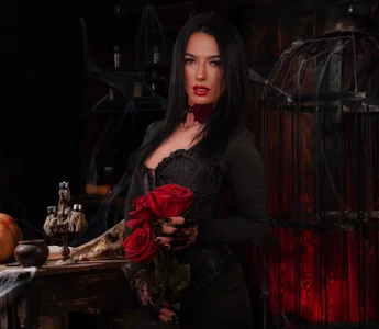 KinkyAmelie kullanıcısının Dark Temptation albümü -  4 fotoğraf