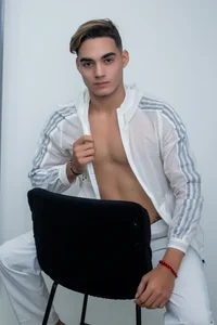 Noa_Langcaptivating Bild