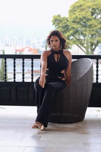 Glamour de SofiaReyes1  3 Imagens