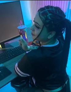 Public de Katherine_Squirt_  4 Imagens