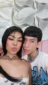 Devel_and_angell Public slika