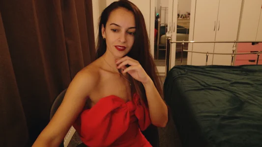 karlaolivia hot red dress  3টি   ছবি