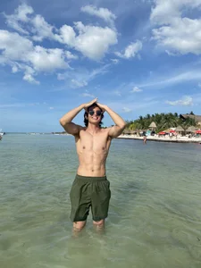 Public de TaurusCrown  6 Imagens