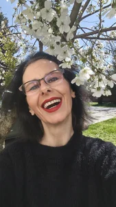 chillimonia Geschminktes Gesicht am Kirschbaum 🍒👑💋💕 Hình 4