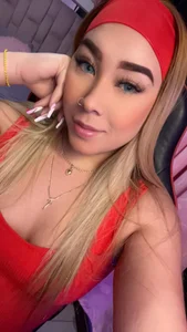 hi de leahtemptation3 Foto