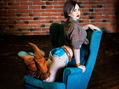 DakotaCandy Public Pic 4